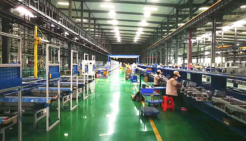 >上下同欲，沖鋒一線！